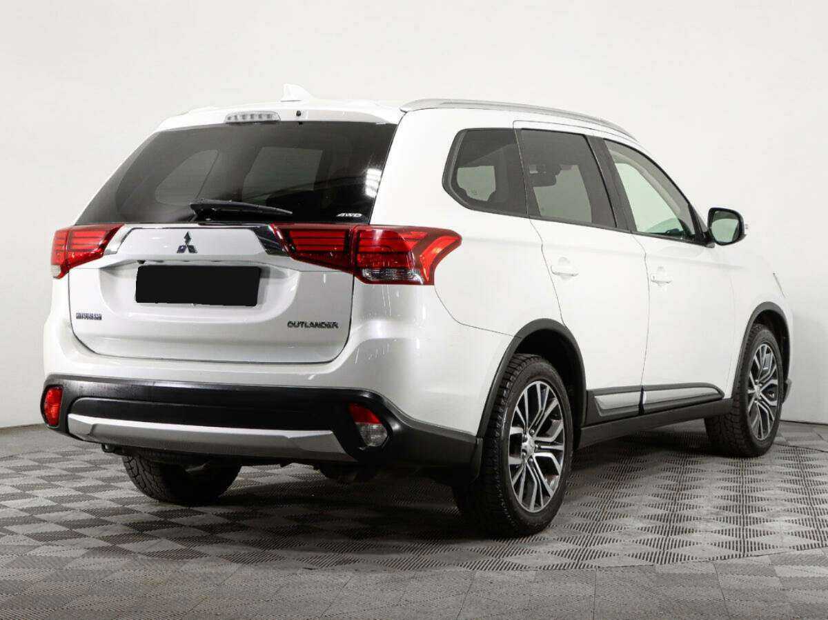 Mitsubishi Outlander, 2017 - фото №4