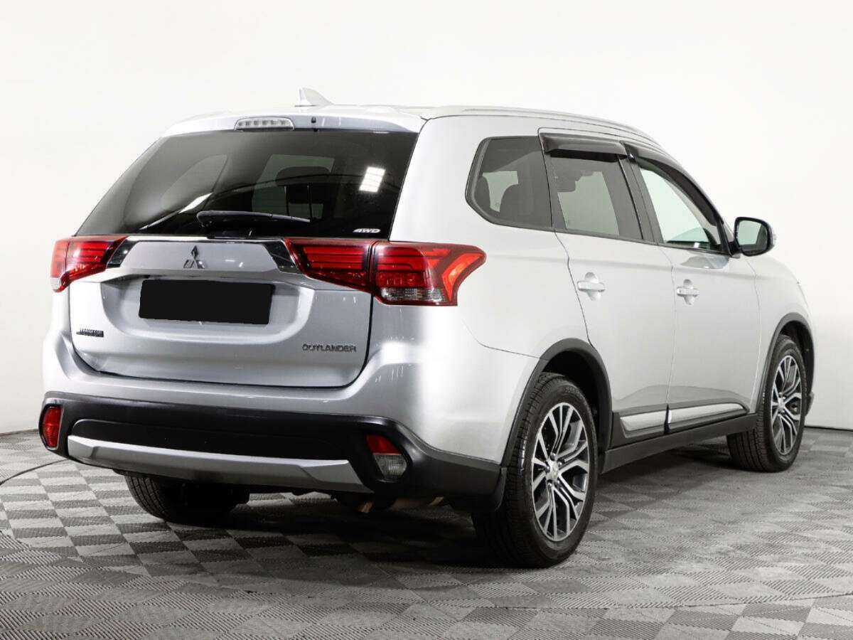 Mitsubishi Outlander, 2018 - фото №4