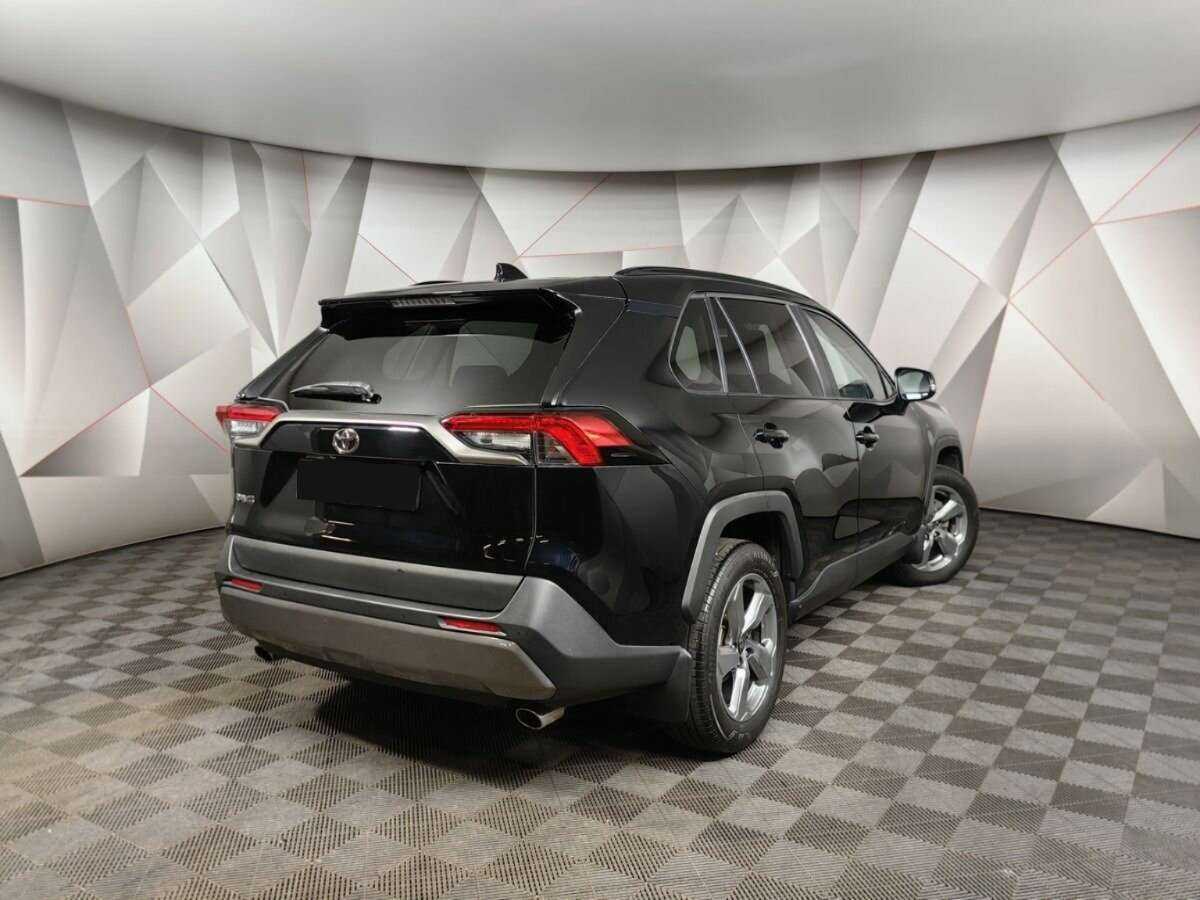 Toyota RAV4, 2020 - фото №2