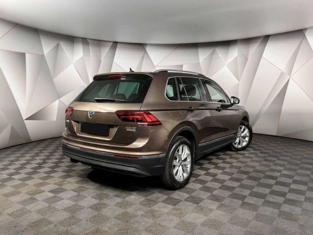 Volkswagen Tiguan, 2017 - фото №2