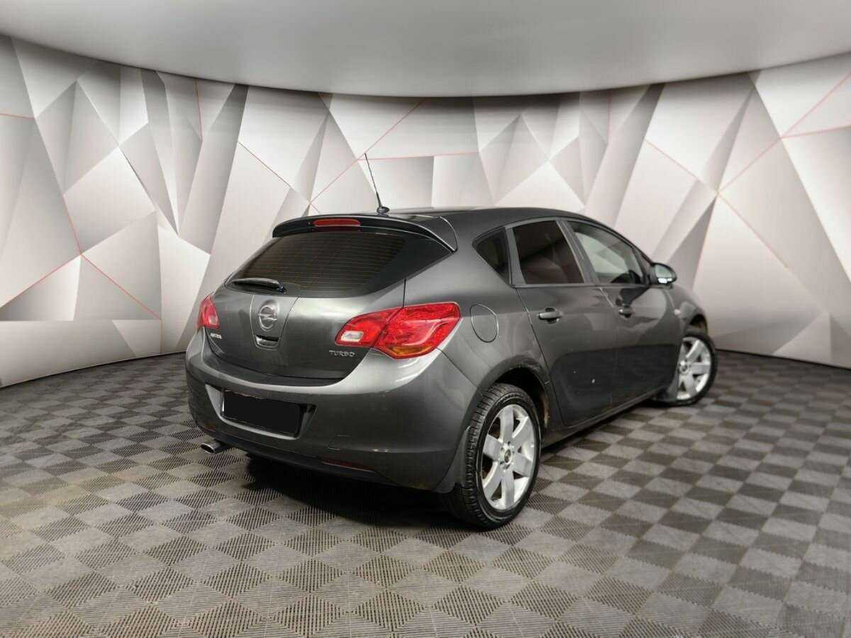 Opel Astra, 2012 - фото №2
