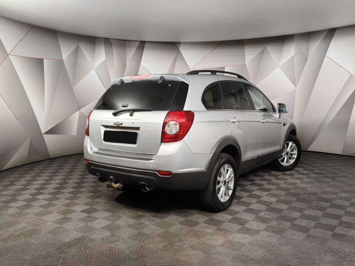 Chevrolet Captiva, 2013 - фото №2