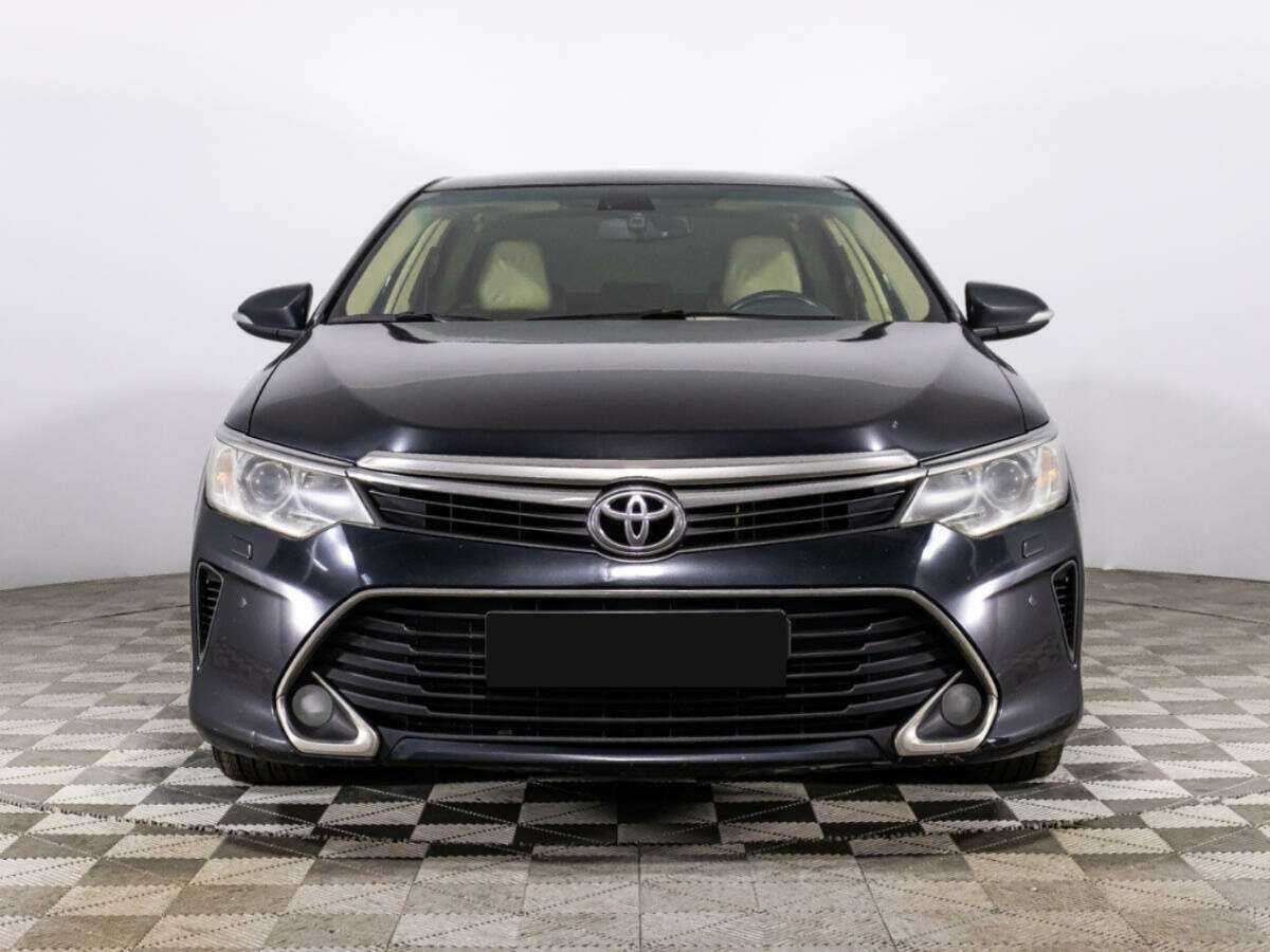 Toyota Camry, 2017 - фото №2