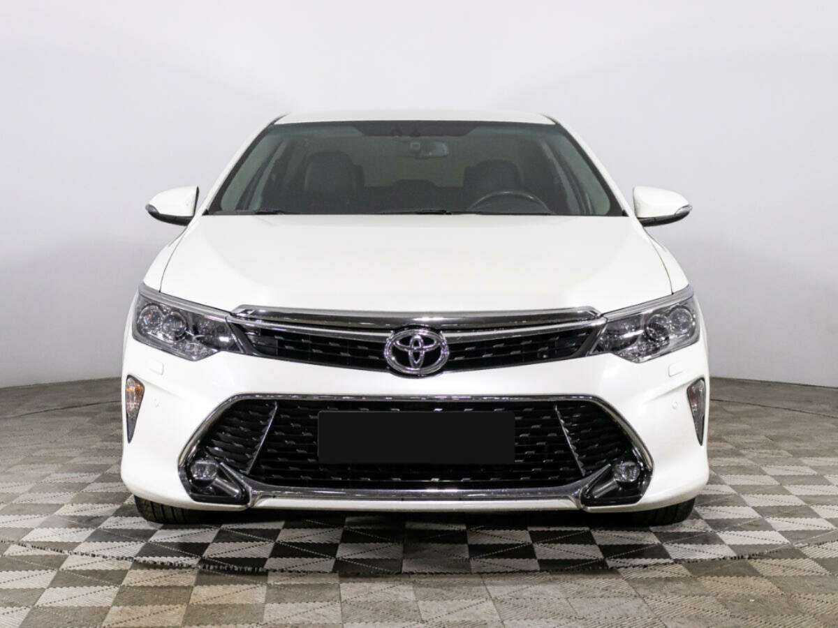 Toyota Camry, 2017 - фото №2