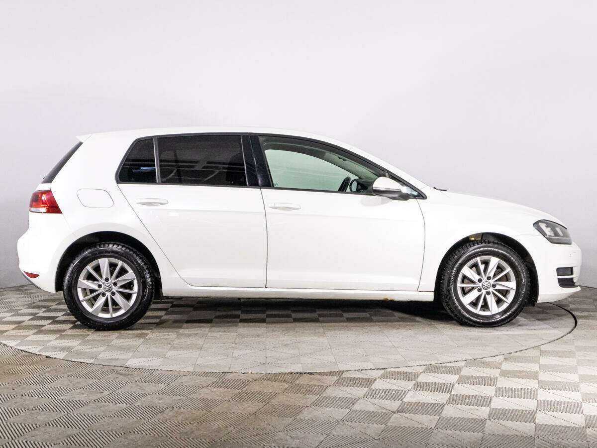 Volkswagen Golf, 2013 - фото №4