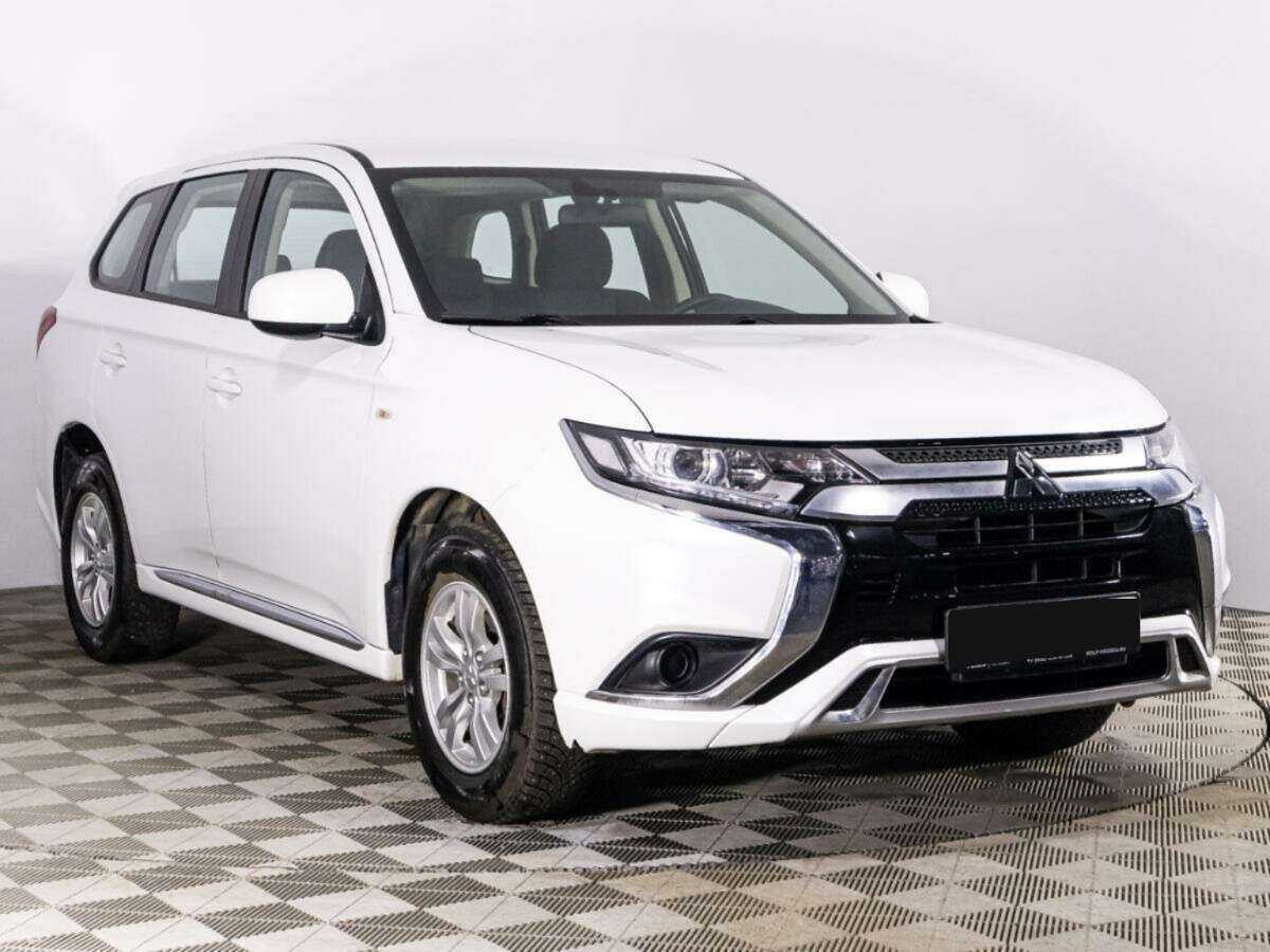 Mitsubishi Outlander, 2022 - фото №3