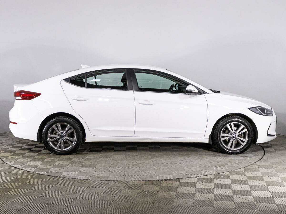 Hyundai Elantra, 2017 - фото №4