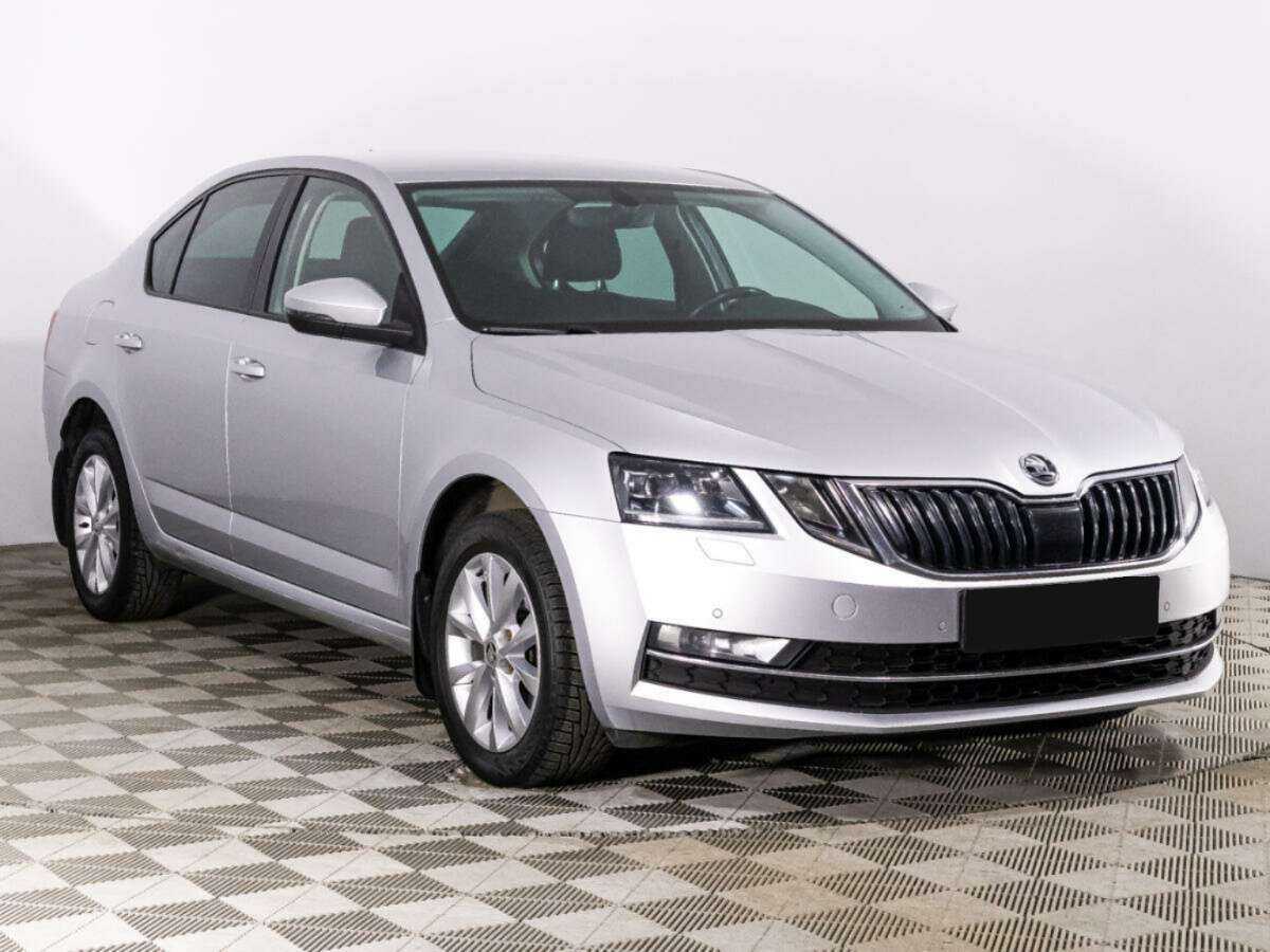 Skoda Octavia, 2018 - фото №3