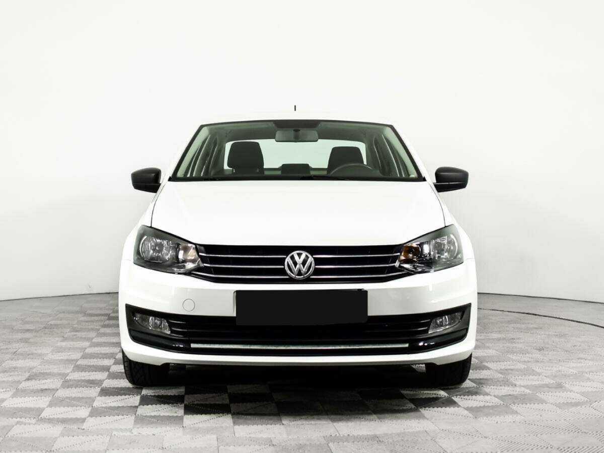 Volkswagen Polo, 2015 - фото №2