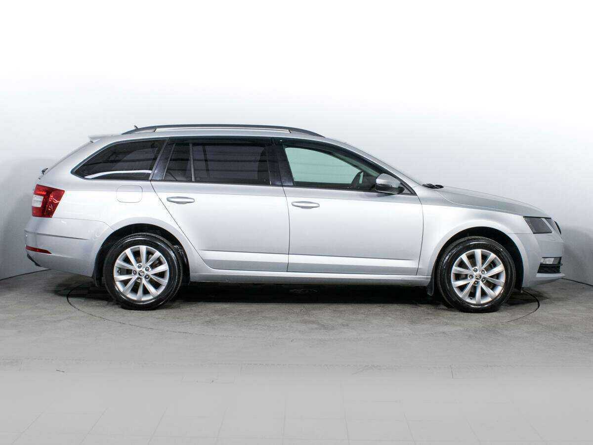Skoda Octavia, 2018 - фото №4