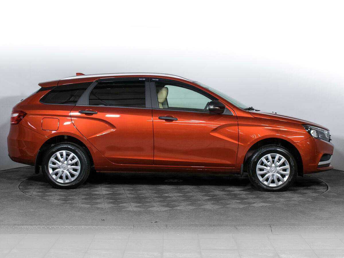 Lada (ВАЗ) Vesta SW, 2021 - фото №4