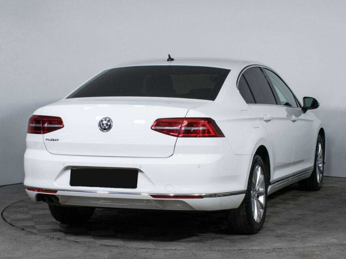 Volkswagen Passat, 2017 - фото №4