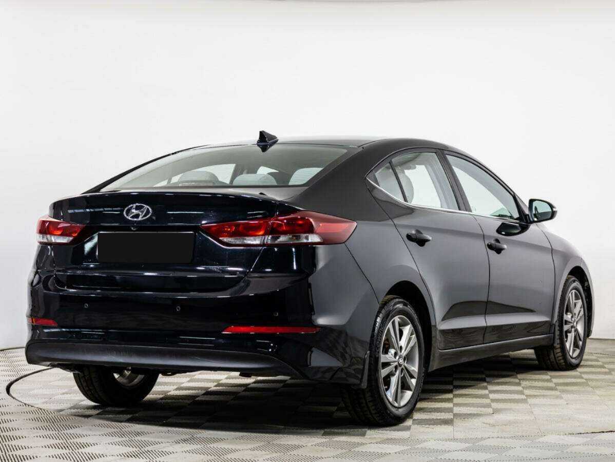 Hyundai Elantra, 2018 - фото №4