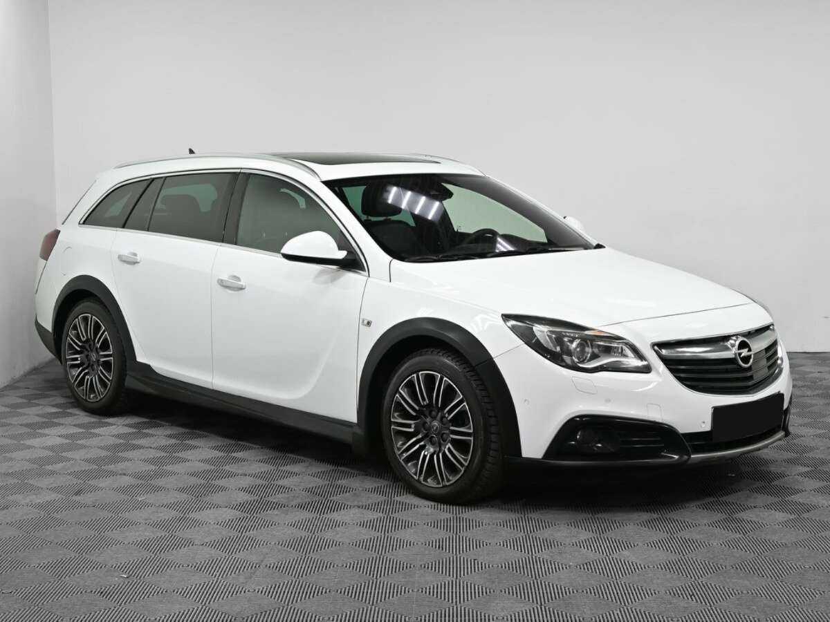 Opel Insignia Country Tourer, 2014 - фото №3