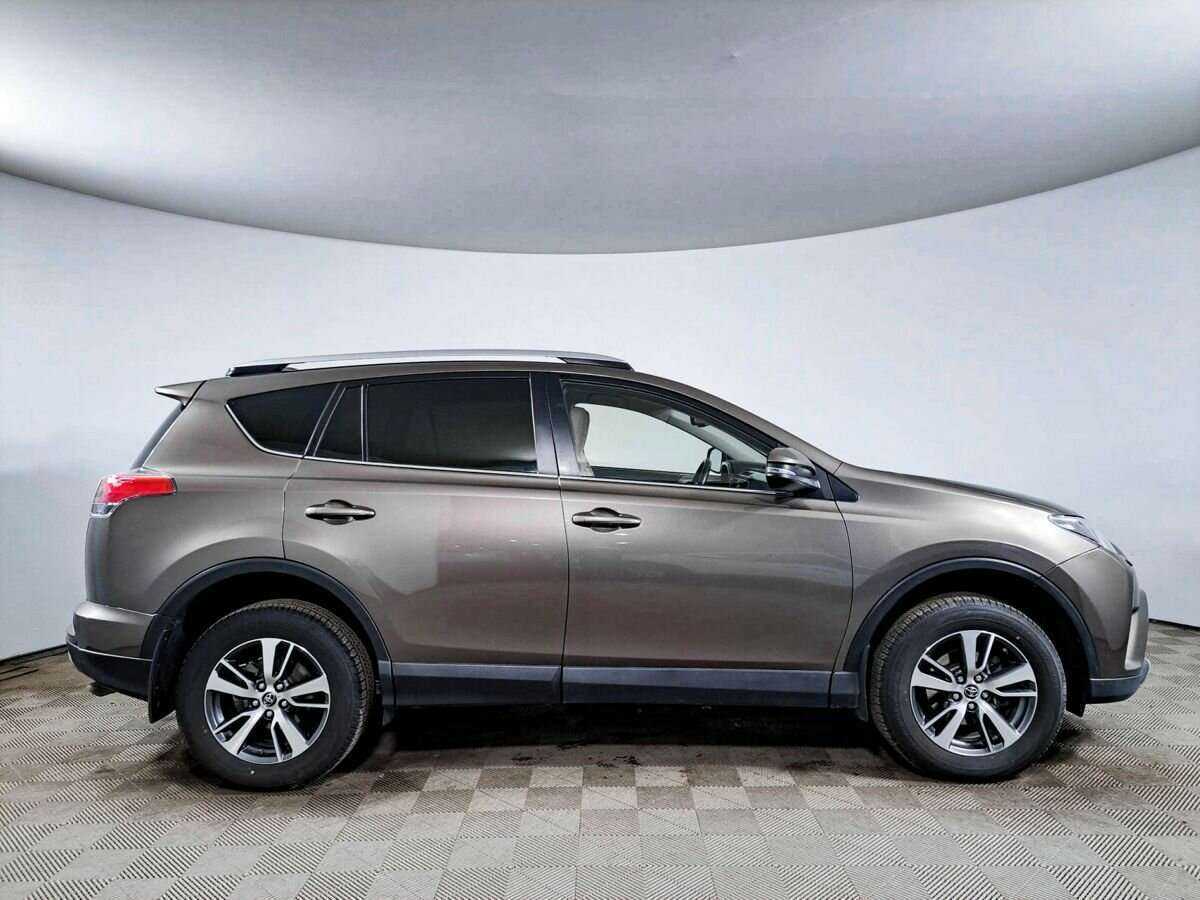 Toyota RAV4, 2019 - фото №4
