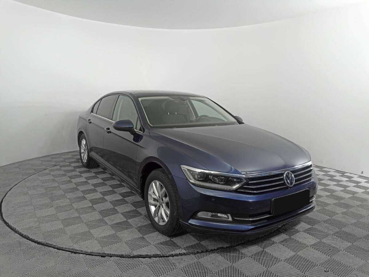 Volkswagen Passat, 2016 - фото №3