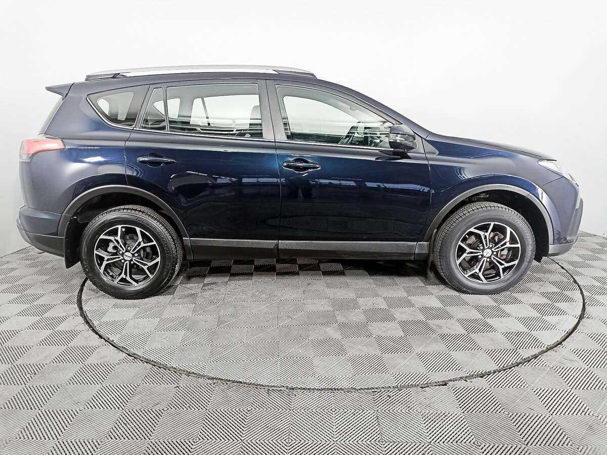 Toyota RAV4, 2018 - фото №4