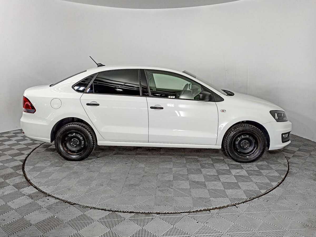 Volkswagen Polo, 2018 - фото №4