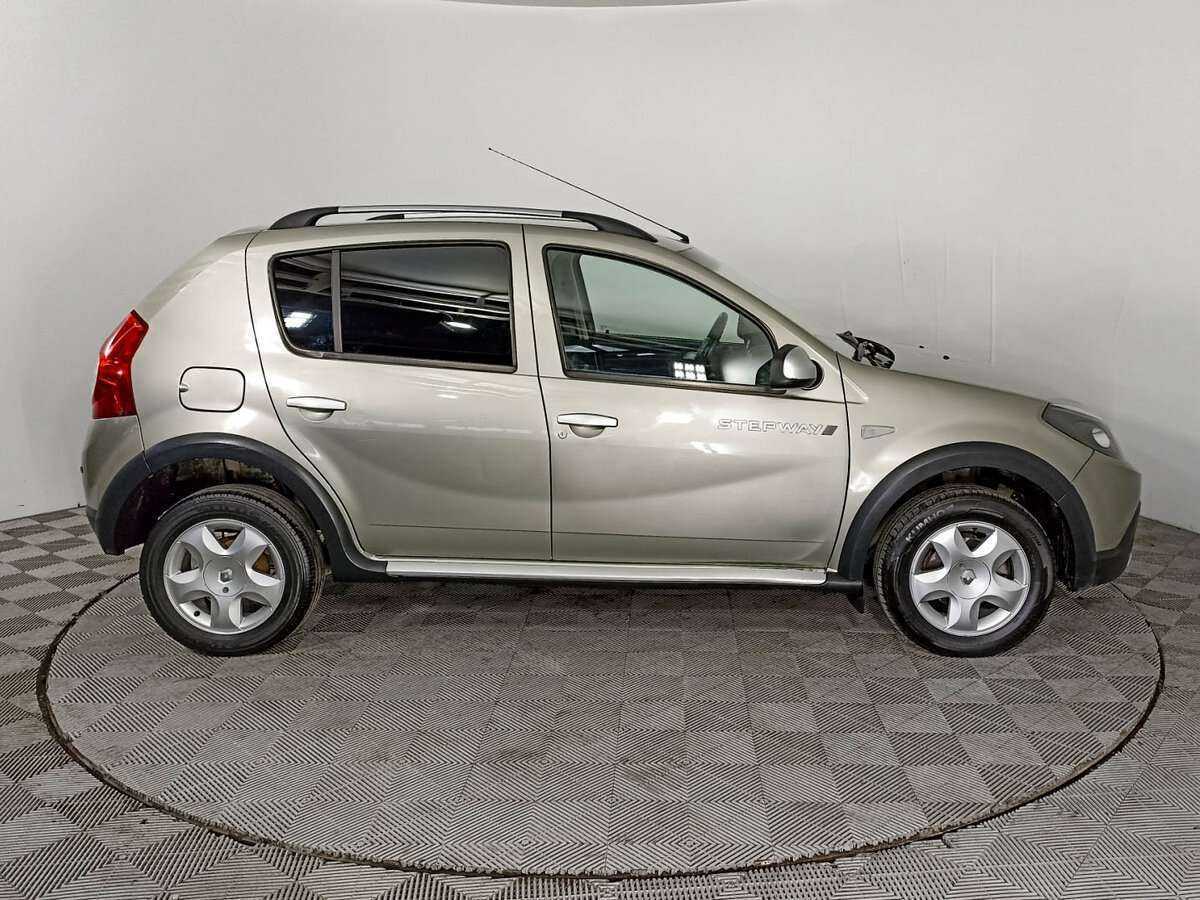 Renault Sandero Stepway, 2012 - фото №4
