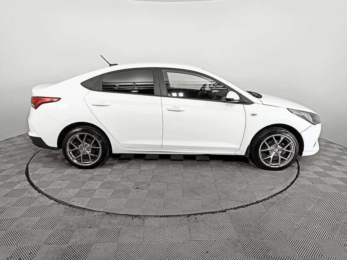 Hyundai Solaris, 2020 - фото №4