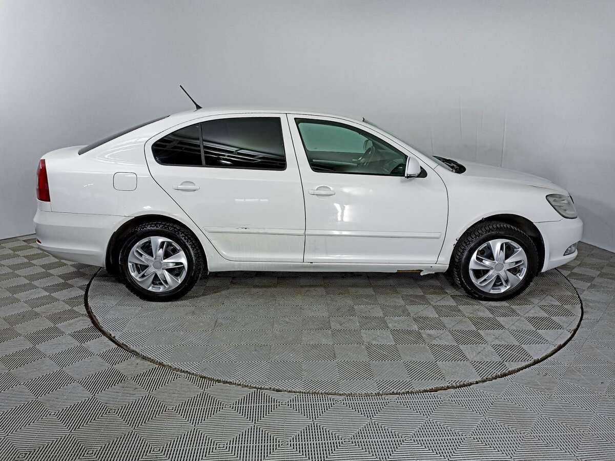 Skoda Octavia, 2012 - фото №4