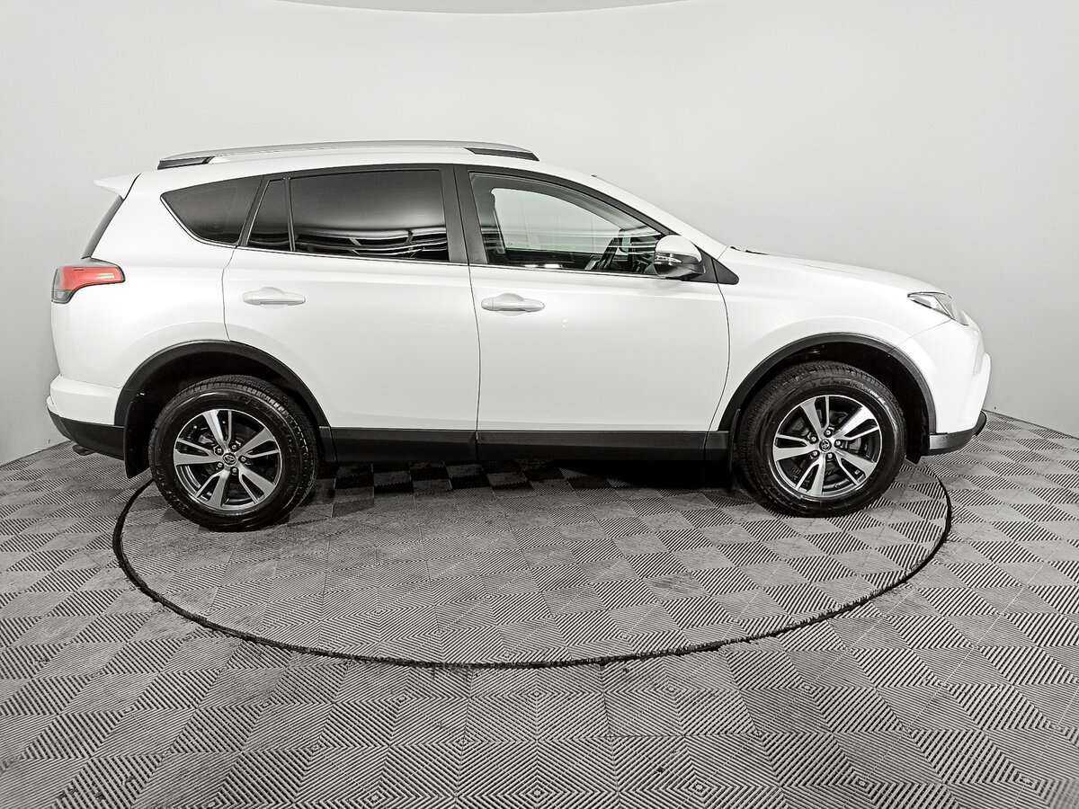 Toyota RAV4, 2019 - фото №4