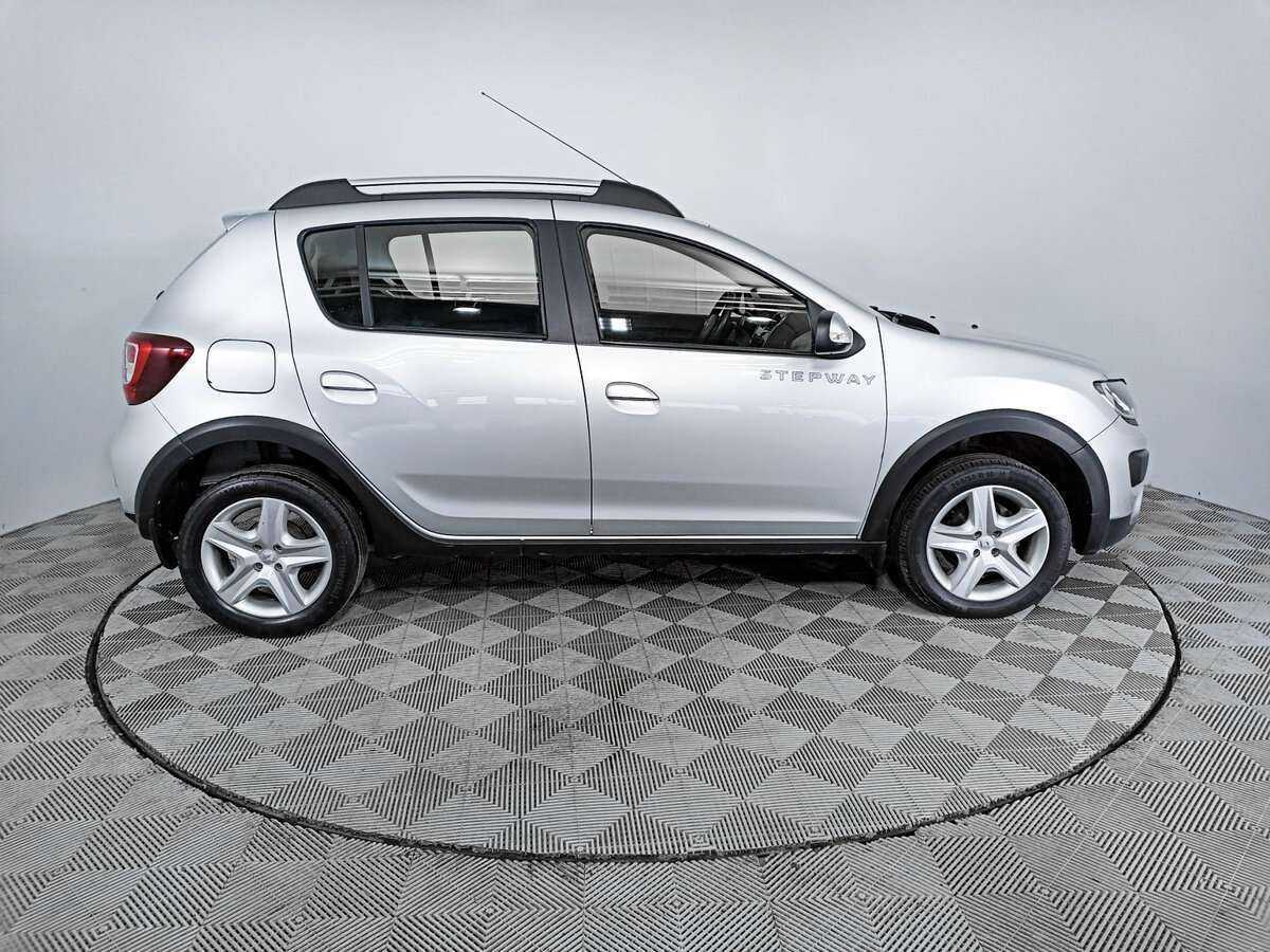 Renault Sandero Stepway, 2017 - фото №4