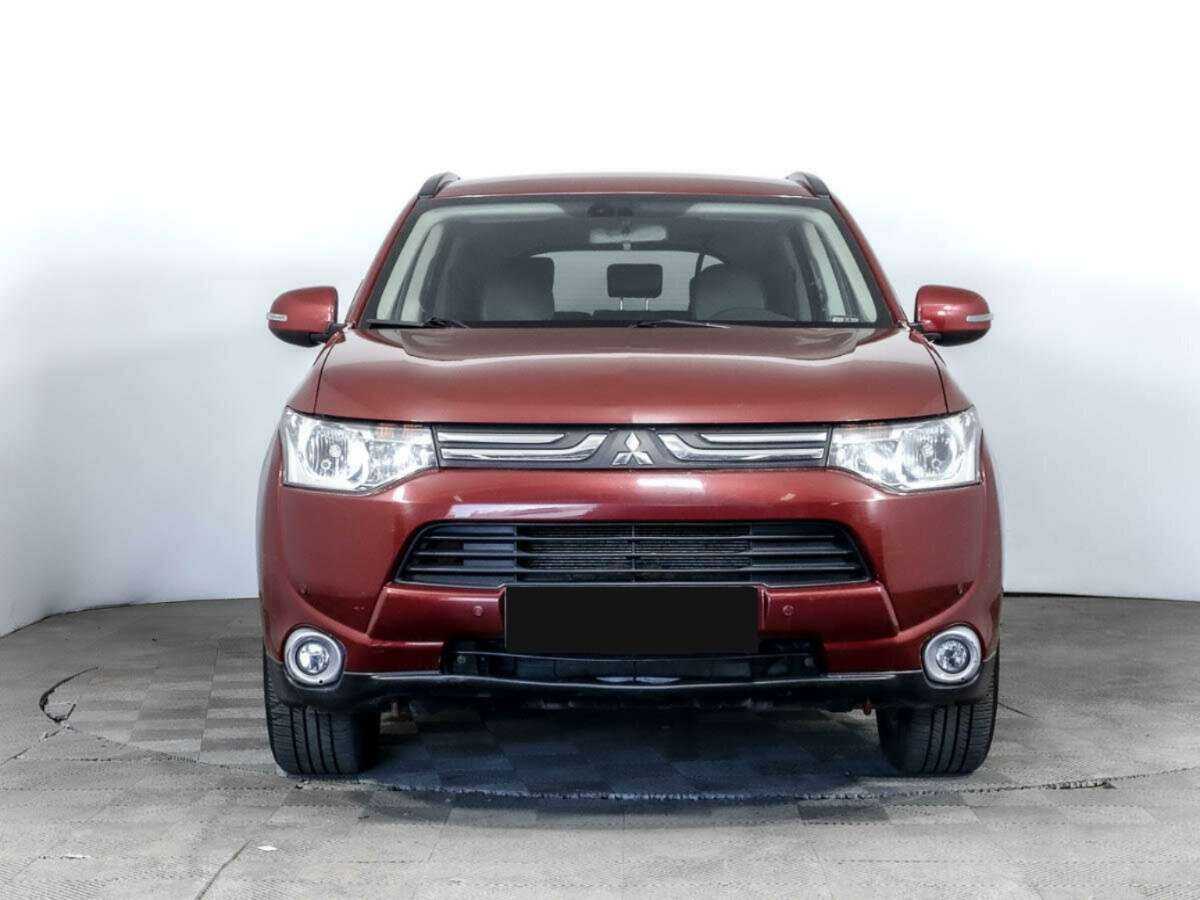Mitsubishi Outlander, 2013 - фото №1