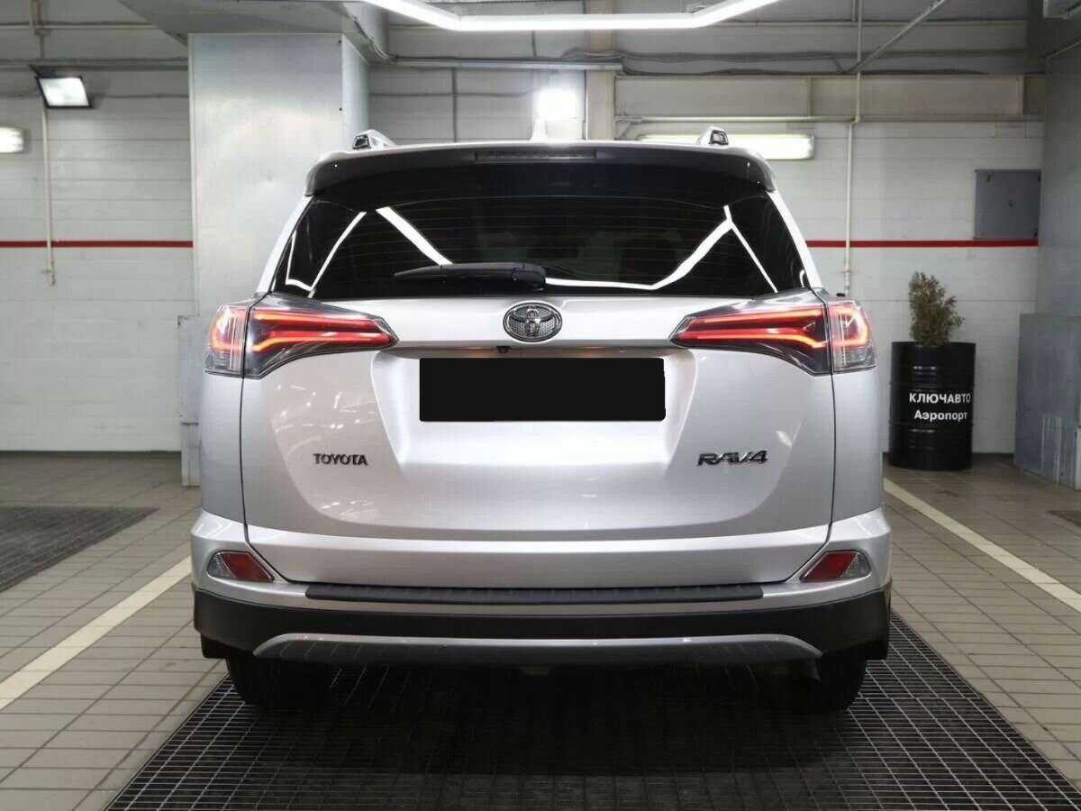 Toyota RAV4, 2019 - фото №4