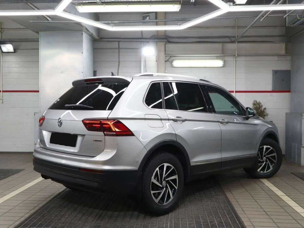Volkswagen Tiguan, 2018 - фото №2