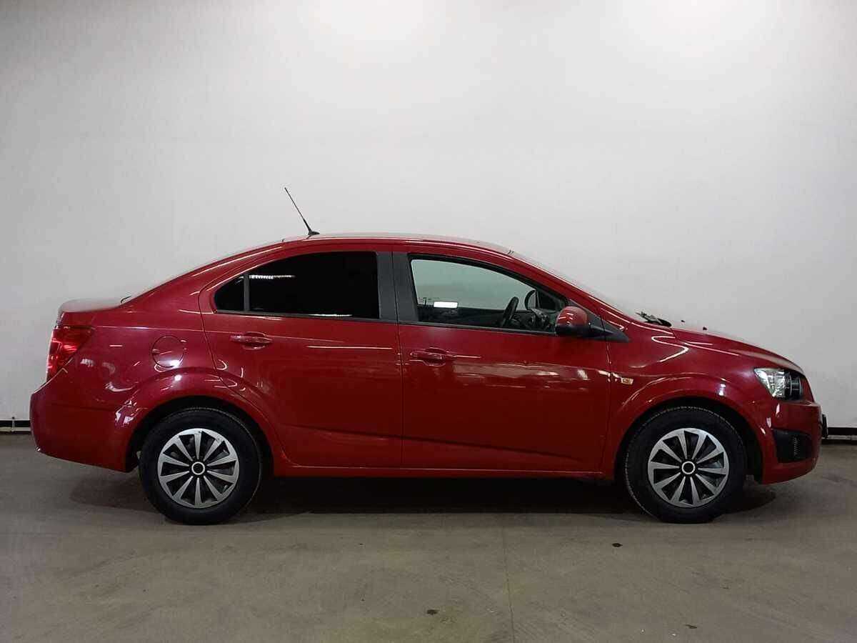 Chevrolet Aveo, 2013 - фото №4