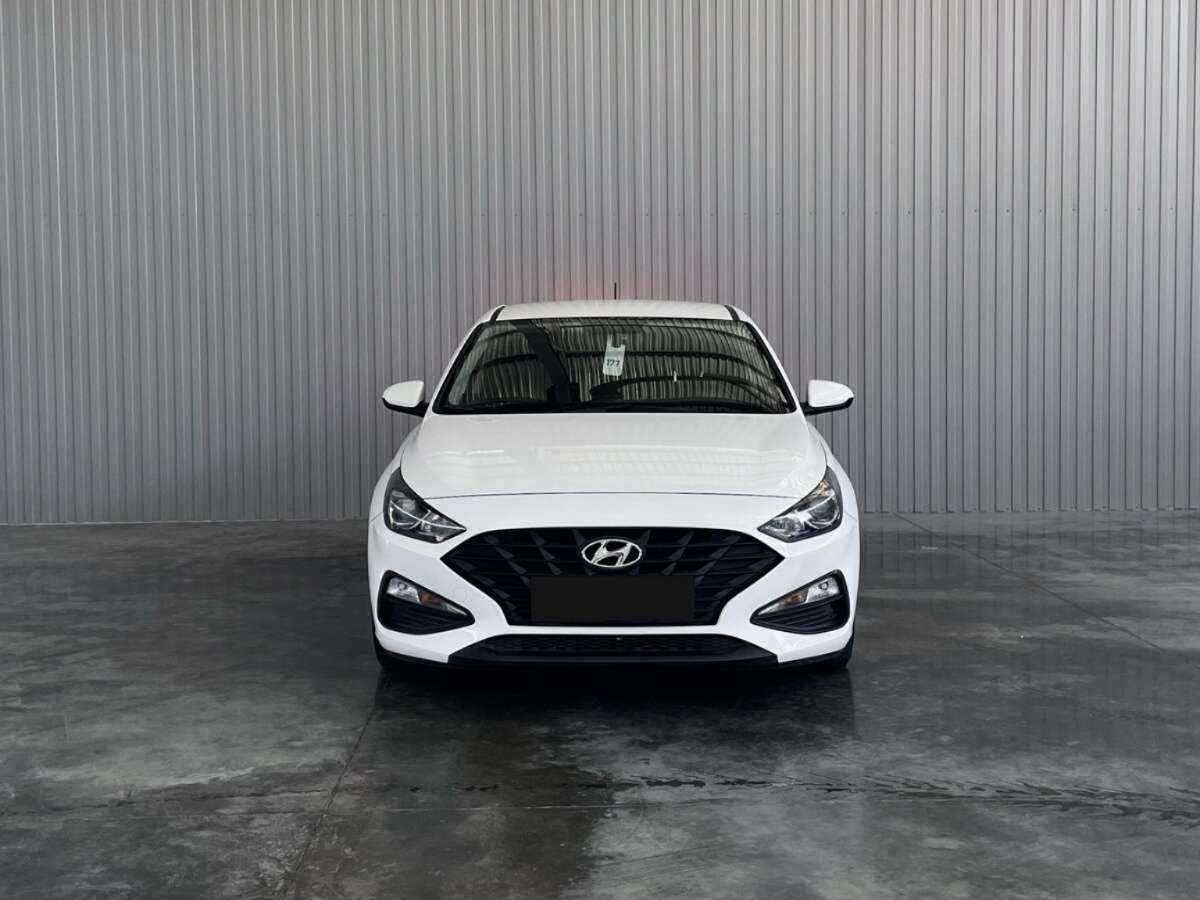 Hyundai i30, 2022 - фото №2