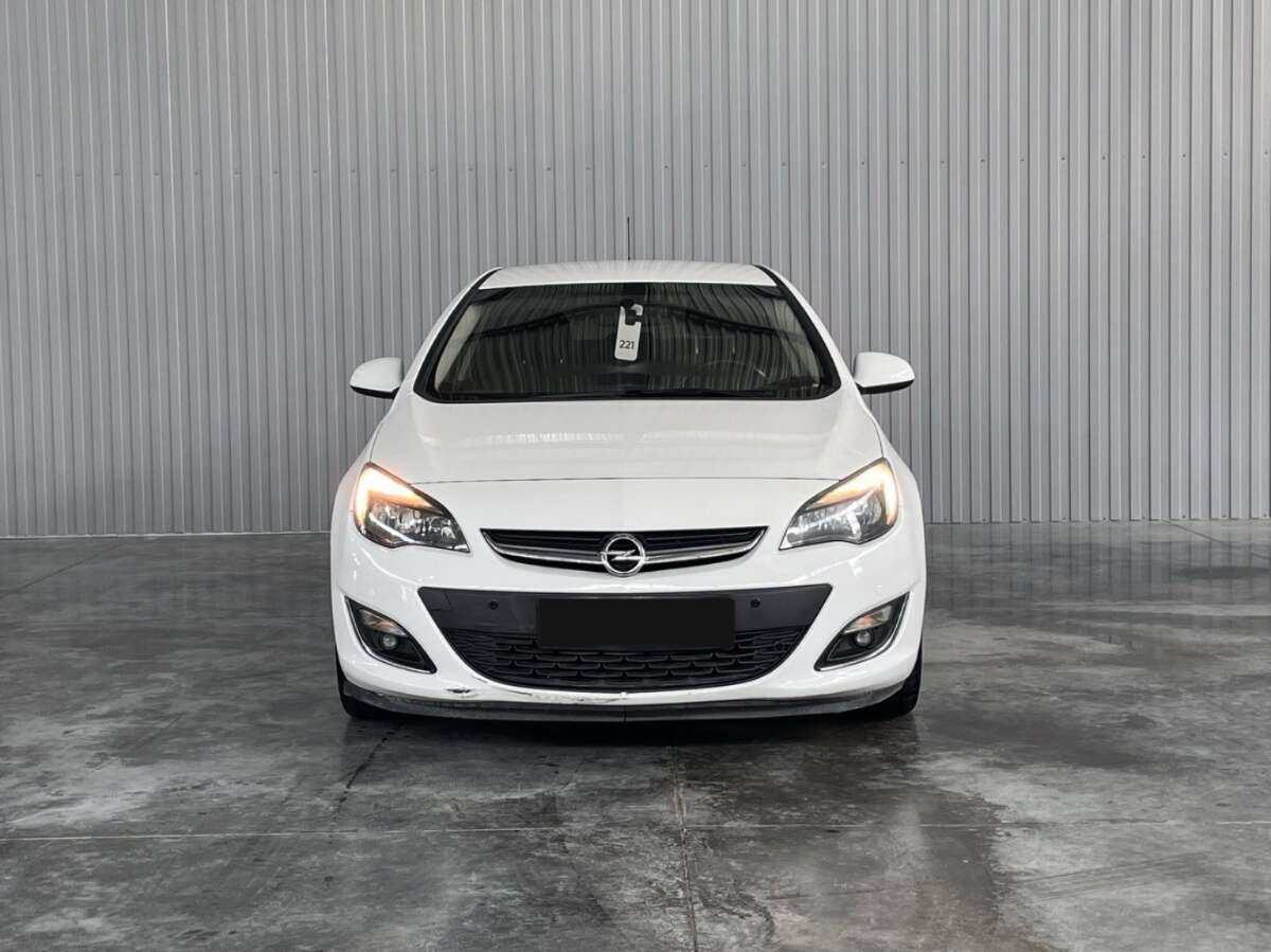 Opel Astra, 2013 - фото №2