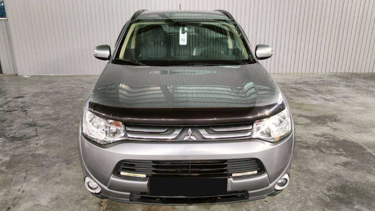 Mitsubishi Outlander, 2012 - фото №2