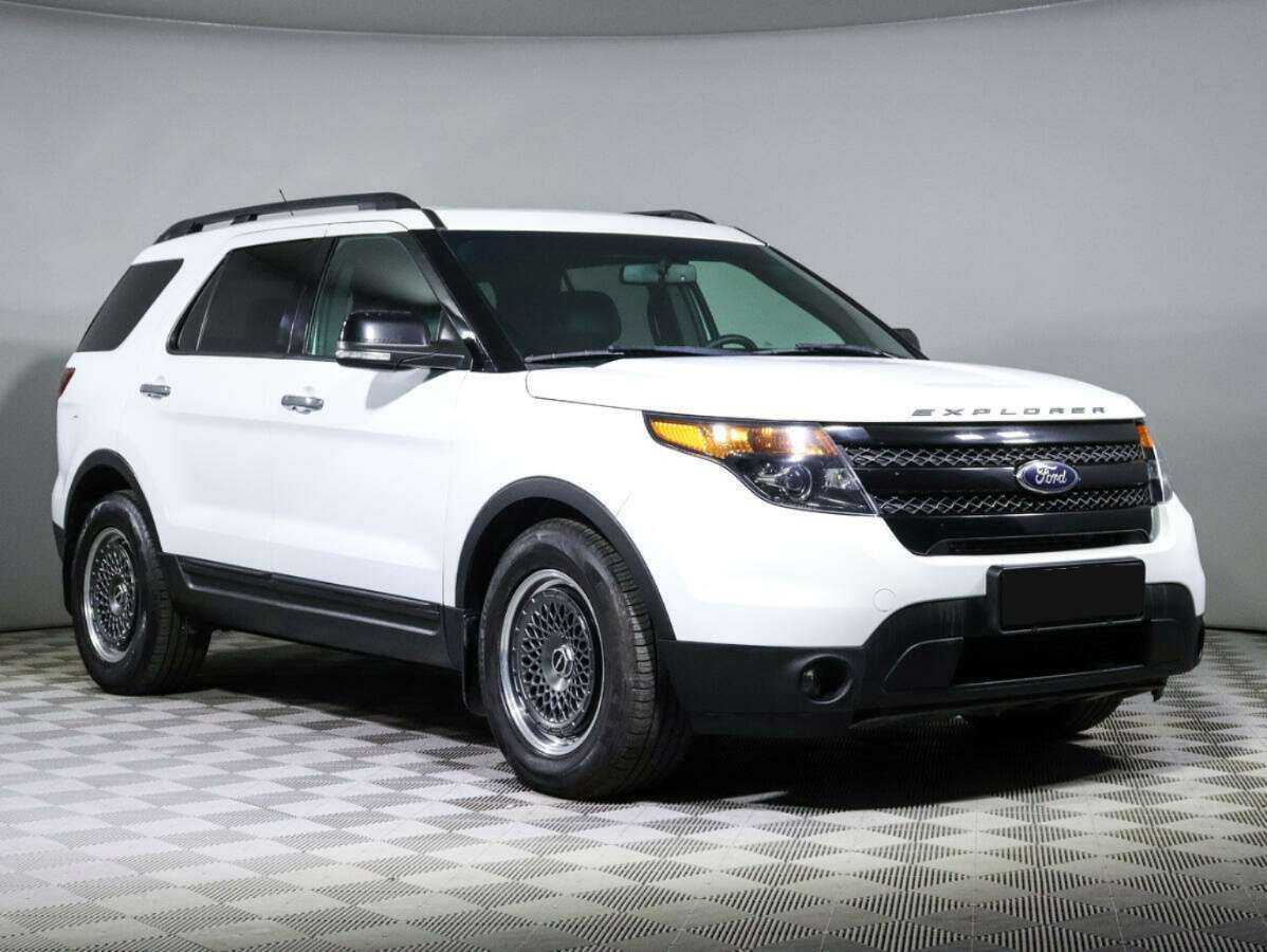 Ford Explorer Sport, 2015 - фото №3