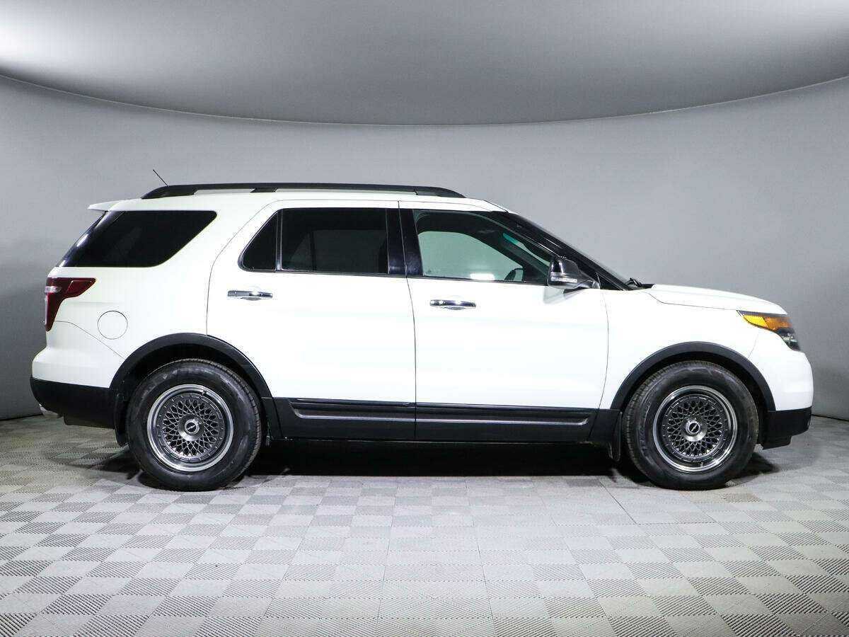 Ford Explorer Sport, 2015 - фото №4