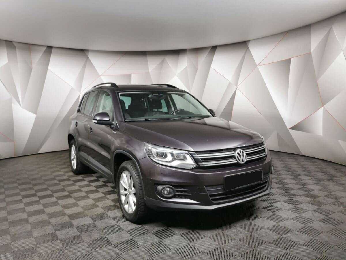 Volkswagen Tiguan, 2015 - фото №3