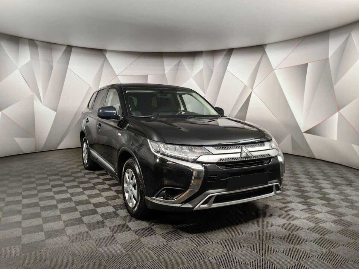 Mitsubishi Outlander, 2020 - фото №3