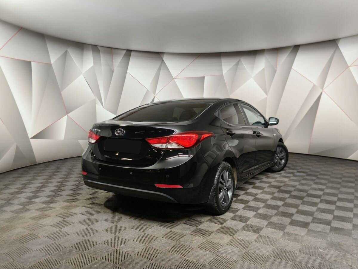 Hyundai Elantra, 2015 - фото №2