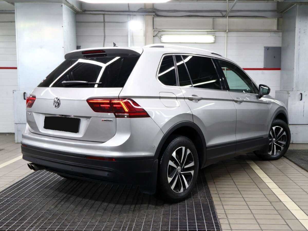 Volkswagen Tiguan, 2019 - фото №4