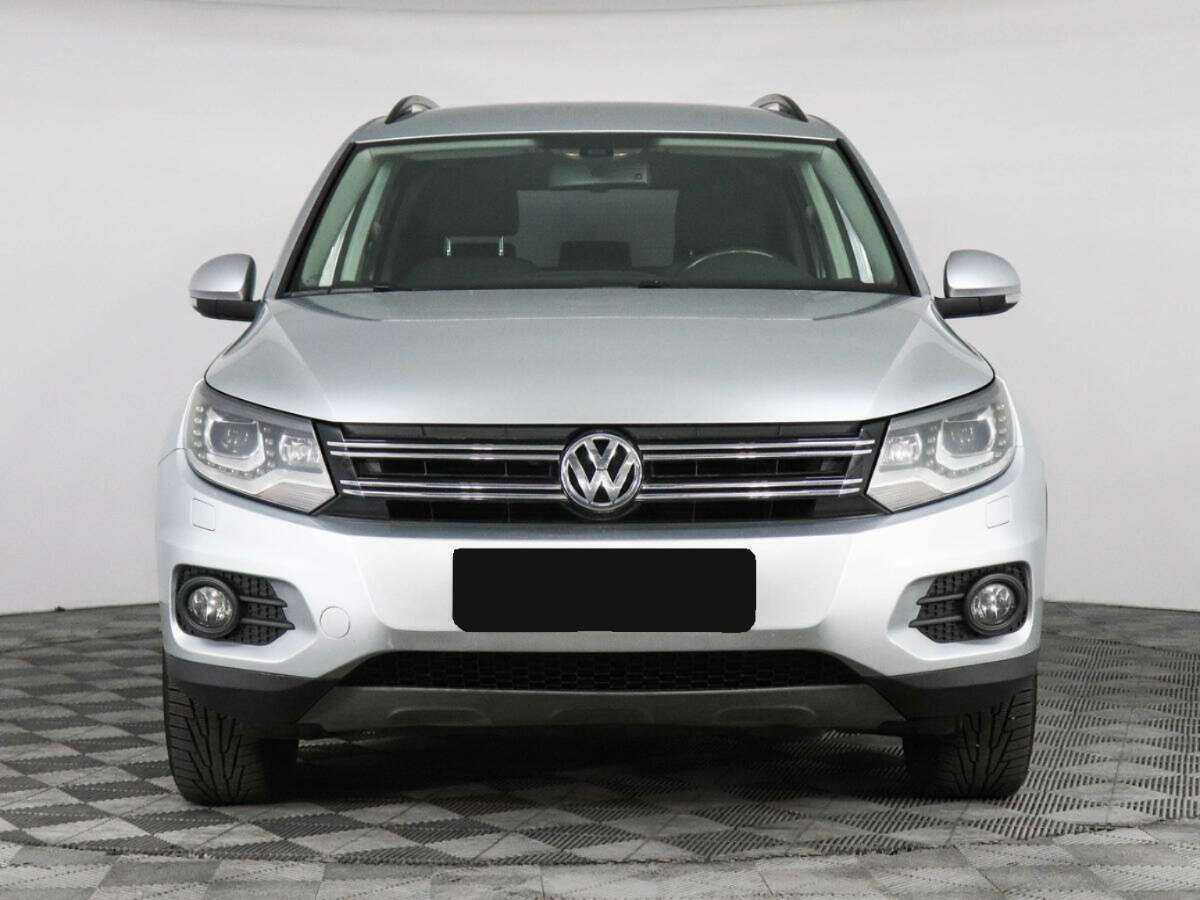 Volkswagen Tiguan, 2012 - фото №2
