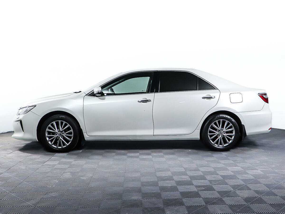 Toyota Camry, 2017 - фото №3