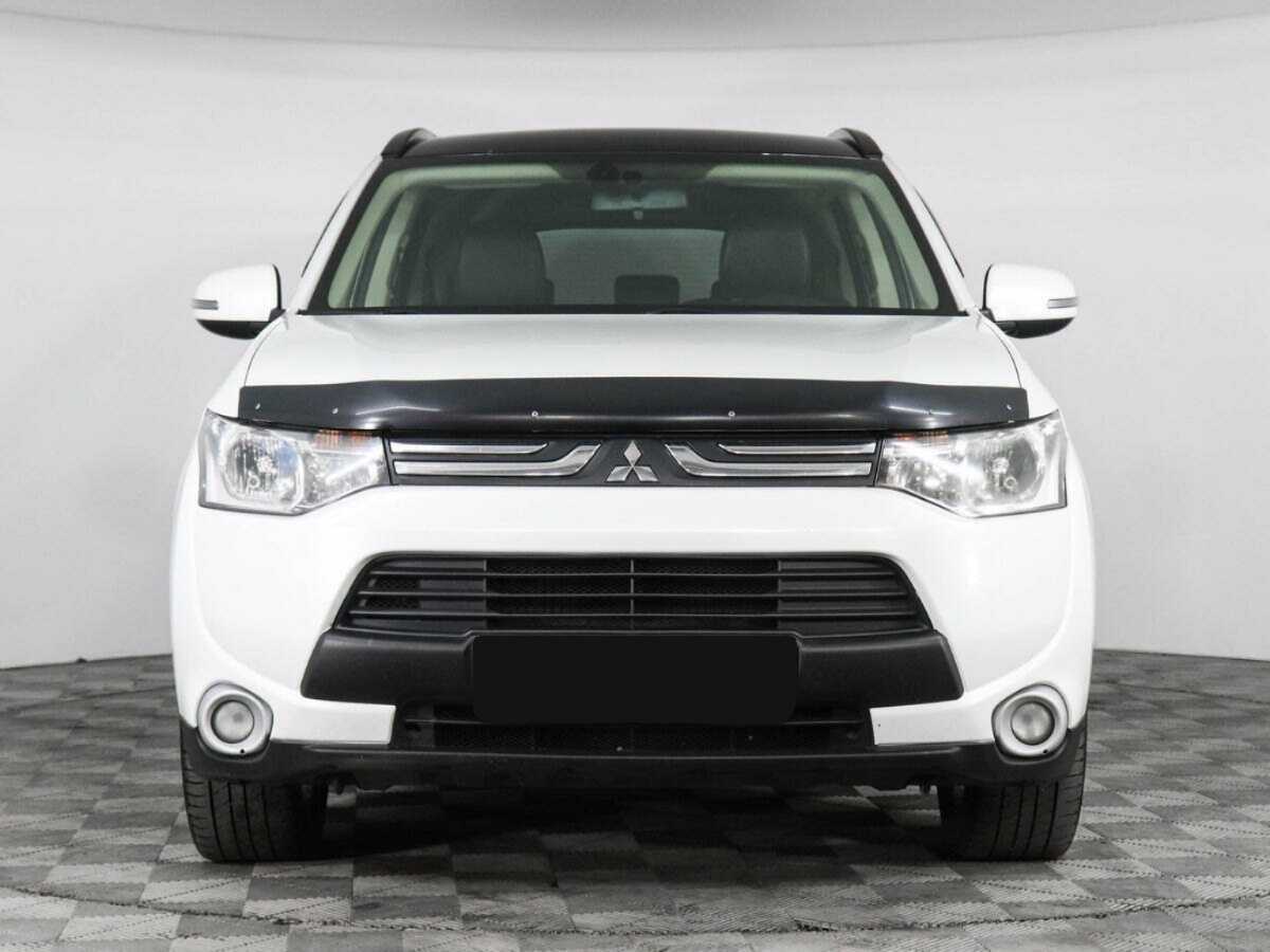 Mitsubishi Outlander, 2013 - фото №2