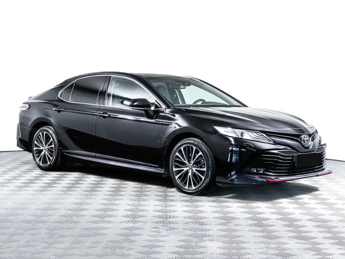 Toyota Camry, 2020 - фото №3