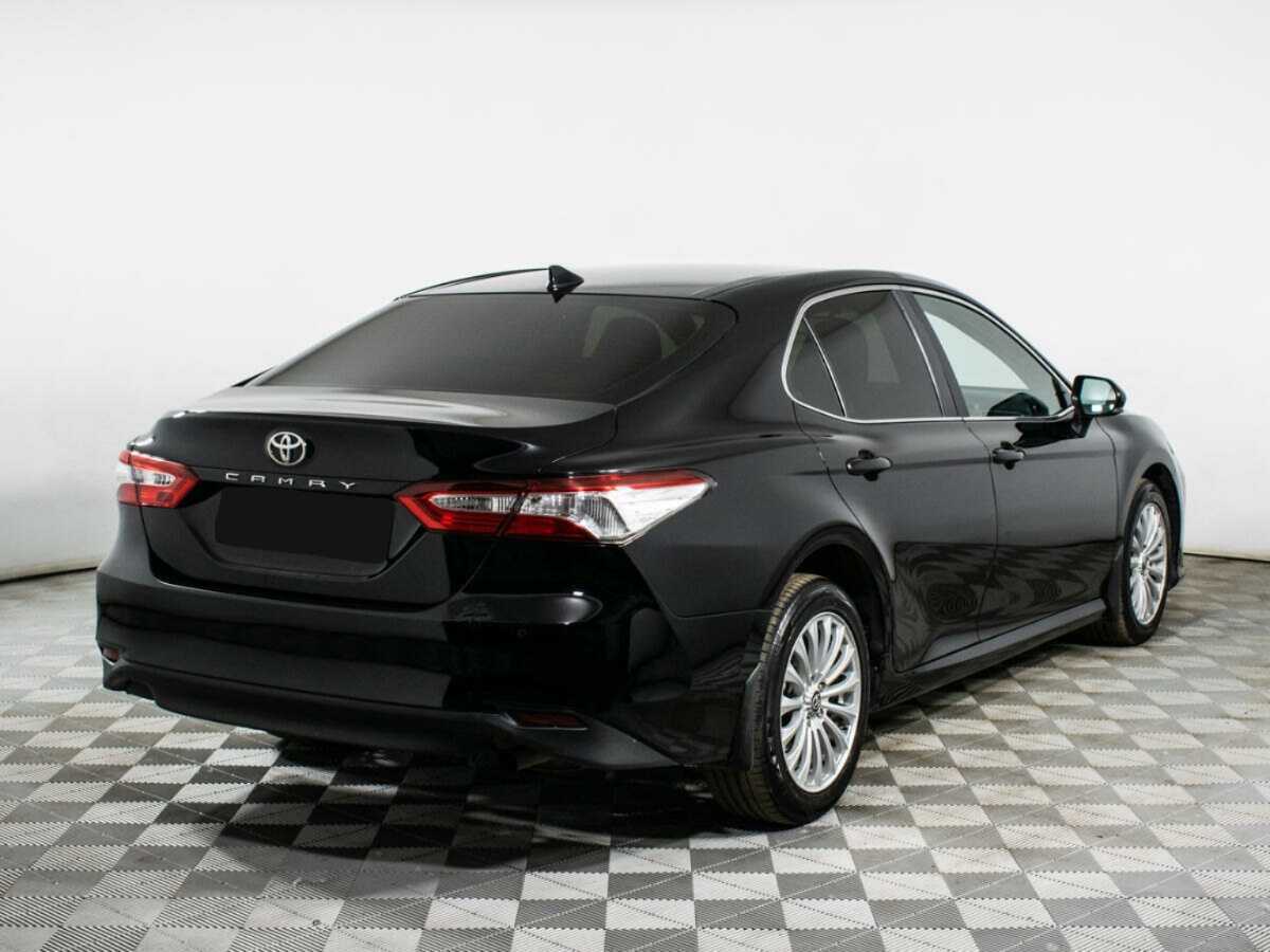 Toyota Camry, 2020 - фото №4