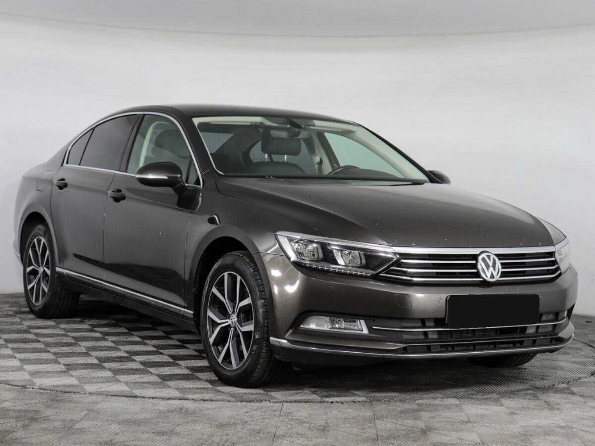 Volkswagen Passat, 2015 - фото №3