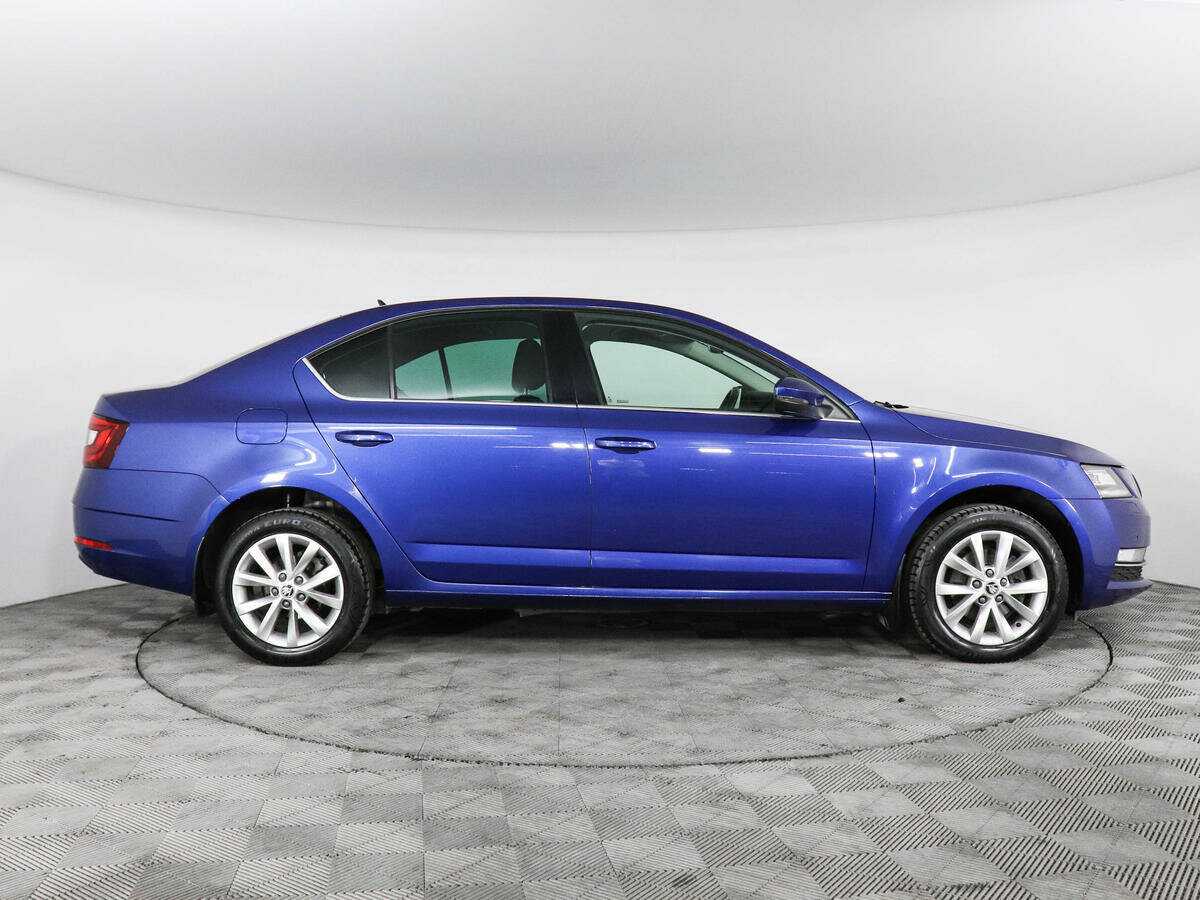Skoda Octavia, 2018 - фото №4