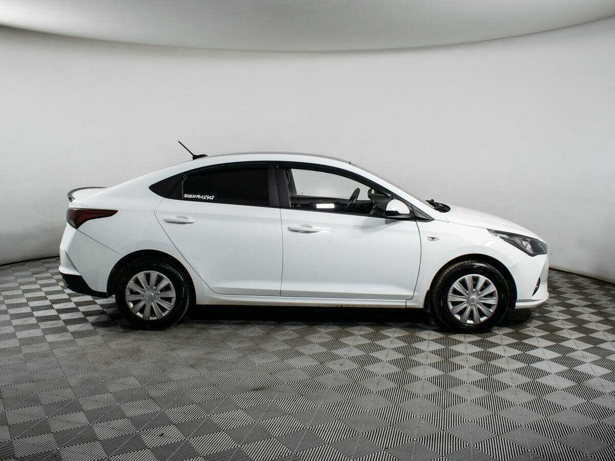 Hyundai Solaris, 2020 - фото №4