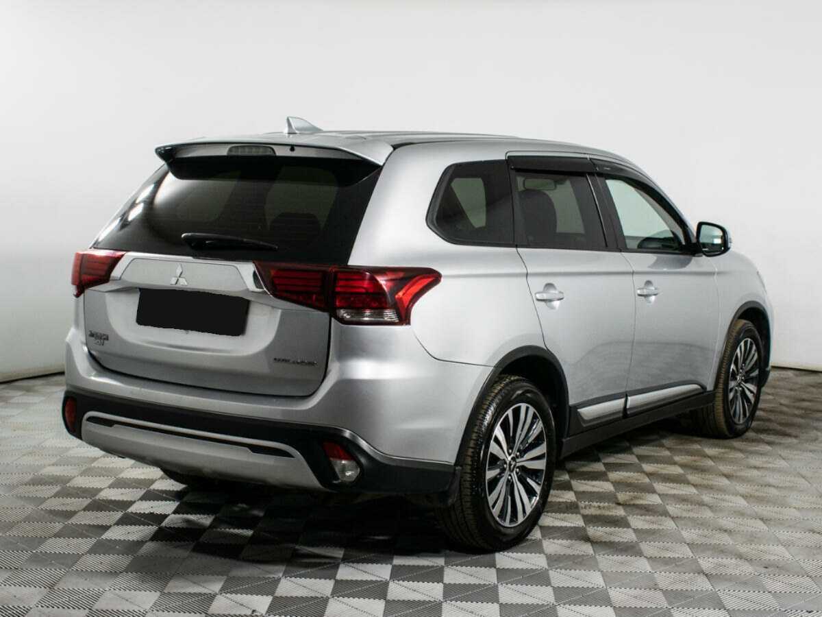 Mitsubishi Outlander, 2019 - фото №4