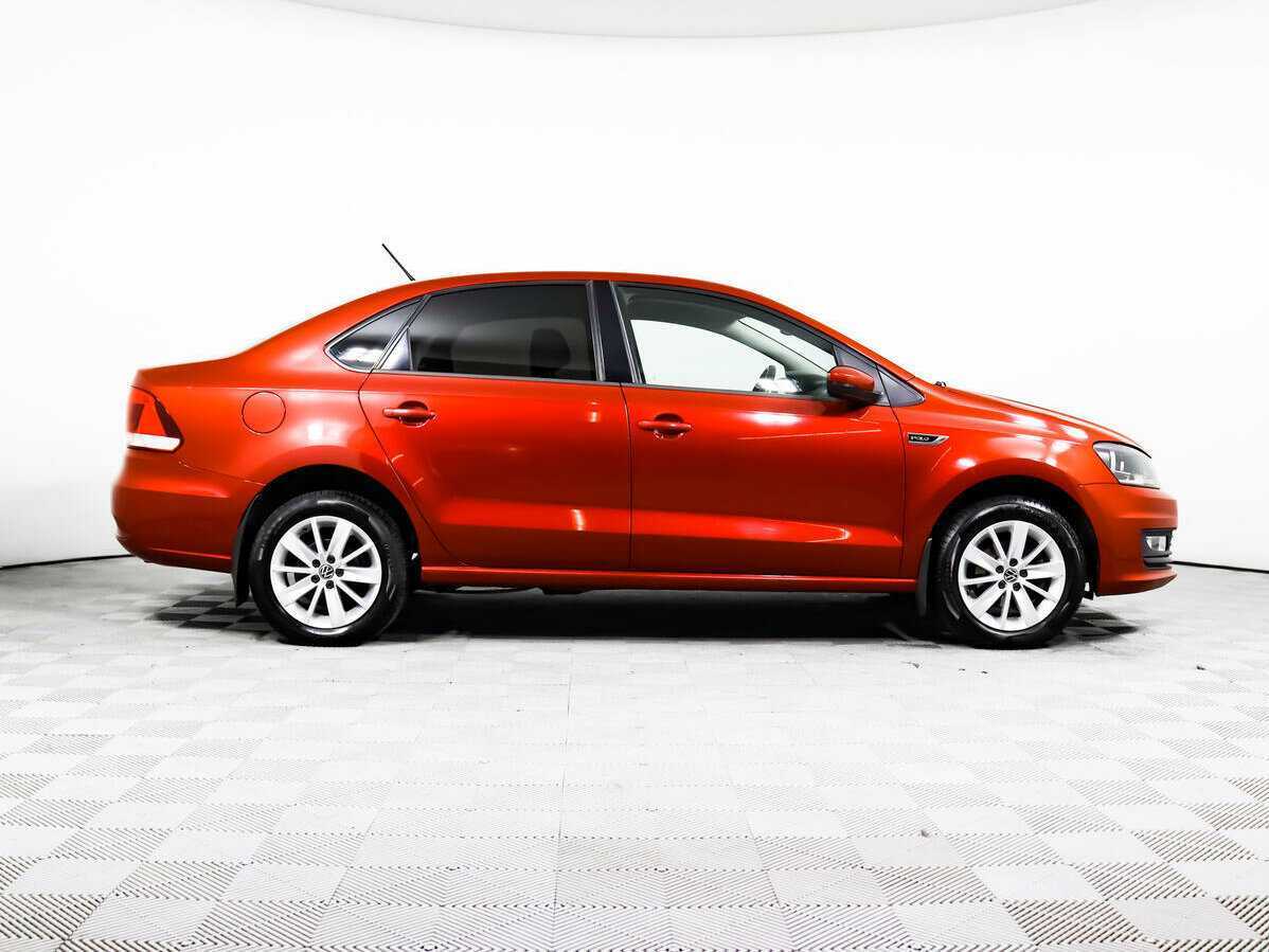 Volkswagen Polo, 2015 - фото №4